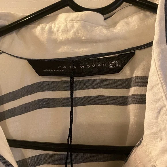 Brand new Zara button down Tie Maxi dress - Picture 3 of 3